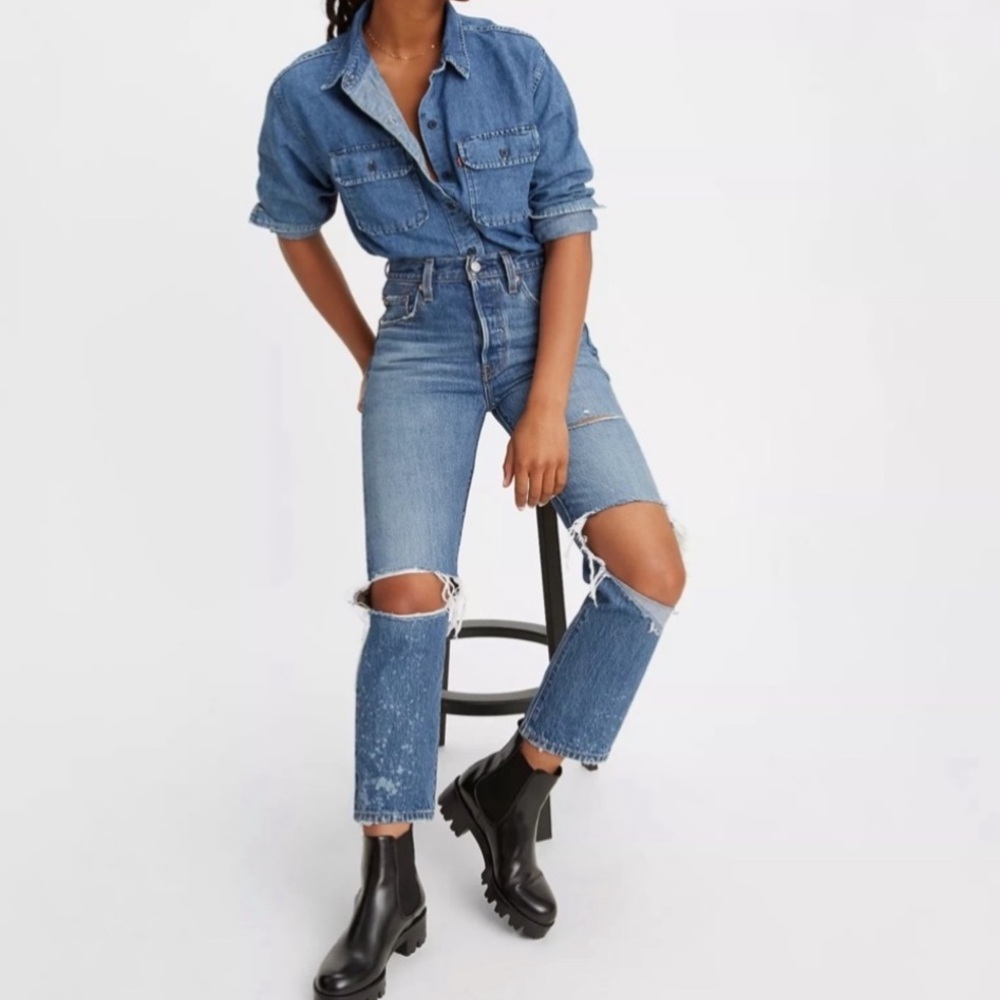 Levi’s 501 Cropped High Rise - Picture 2 of 11